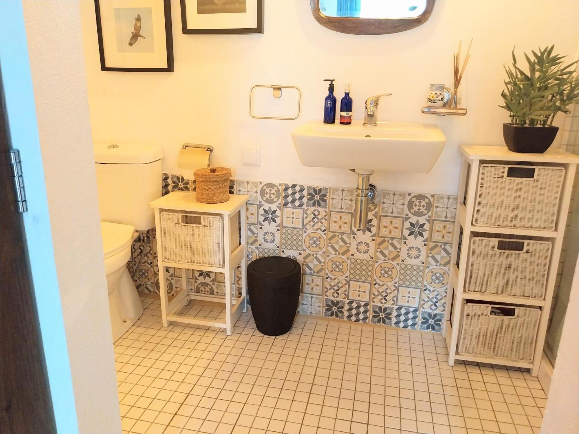 Beach House Babylon Guest House With Kitchenette And Garden Торейра Екстериор снимка